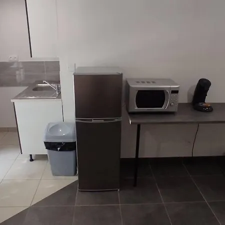 Hyper Centre * 马耶讷